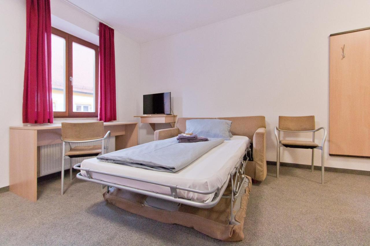 Postbraeu Hotel *